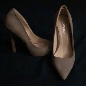 Hotsoles, tan 4 inch heels.
